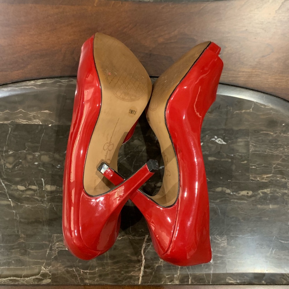 Red Heels - Picture 4 of 4